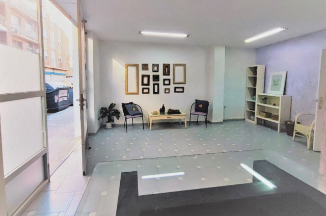 tasación locales comerciales Huelva